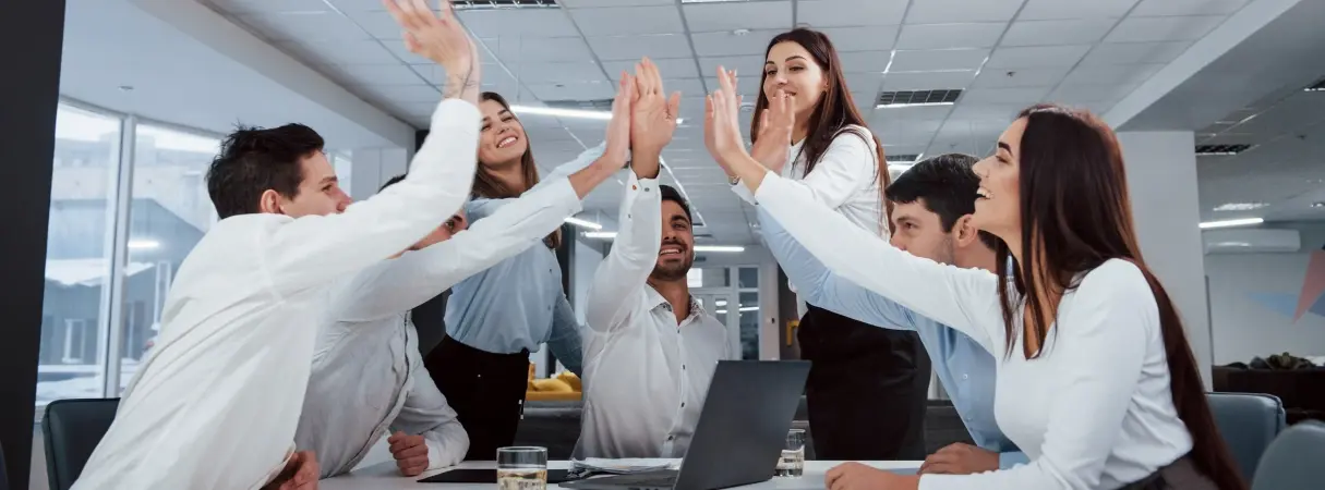 Reunión de equipo empresarial
